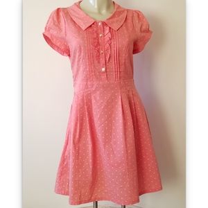Adorable spring/dress with great accents!